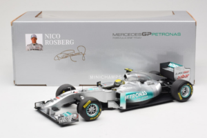 Mercedes MGP W02 #8 N. Rosberg Mercedes GP Showcar 2011 Minichamps 1:18 110110078 Metal — billede 7 af 7