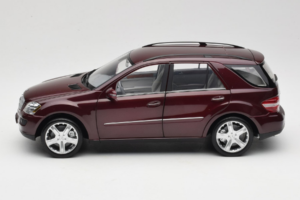 Mercedes ML W164 Red Metallic Minichamps 1:18 150034500 Metal — billede 4 af 8