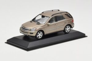 Mercedes ML W164 Kobber Metallic Minichamps 1:43 ML002 Metal — billede 2 af 4