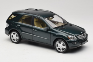 Mercedes ML W164 Green Metallic Minichamps 1:18 150034502 Metal — billede 6 af 8