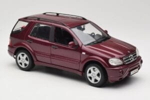 Mercedes ML55 AMG W163 Rød Maisto 1:18 50348 Metal — billede 6 af 8