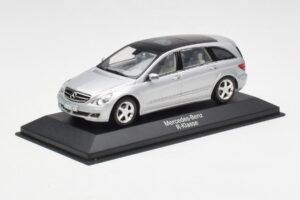 Mercedes R-Class W251 Iridium Silver Minichamps 1:43 B66962214 Metal — billede 2 af 4