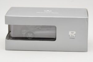 Mercedes R-Class W251 Palladium Silver Metallic Minichamps 1:43 B66960055 Metal — billede 4 af 4