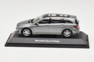 Mercedes R-Class W251 Palladium Silver Metallic Minichamps 1:43 B66960055 Metal