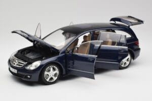 Mercedes R-Class W251 Tanzanit Blå Minichamps 1:18 150034600 Metal — billede 2 af 8