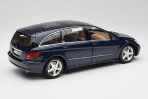Mercedes R-Class W251 Tanzanit Blå Minichamps 1:18 150034600 Metal — billede 3 af 8