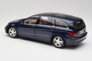 Mercedes R-Class W251 Tanzanit Blå Minichamps 1:18 150034600 Metal — billede 7 af 8