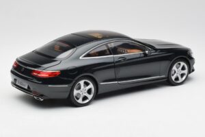 Mercedes S-Class Coupe C217 Smaragd Grøn Metallic Norev 1:18 B66961244 Metal — billede 3 af 8