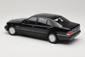 Mercedes S-Class W140 S600 Obsidian Black Metallic Norev 1:18 183045 Metal — billede 7 af 8