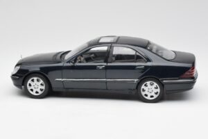 Mercedes S-Class W220 Blå Maisto 1:18 56051 Metal — billede 4 af 8