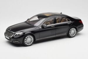 Mercedes S-Class W222 Sort Metallic Norev 1:18 183480 Metal