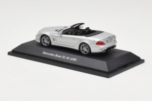 Mercedes SL 65 AMG R230 Sølv Minichamps 1:43 B66960601 Metal — billede 3 af 4