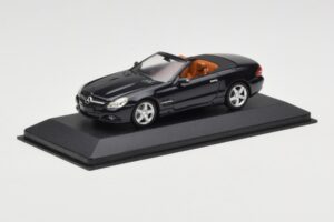 Mercedes SL R230 Sort Minichamps 1:43 B66961922 Metal — billede 2 af 4