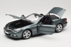 Mercedes SL R230 Amiant Green Minichamps 1:18 B66962389 Metal — billede 2 af 8