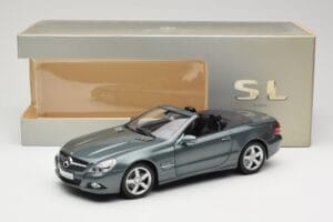 Mercedes SL R230 Amiant Green Minichamps 1:18 B66962389 Metal — billede 8 af 8