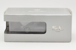 Mercedes SL R230 Palladium Silver Metallic Minichamps 1:43 B66962390 Metal — billede 4 af 4