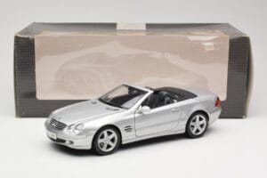 Mercedes SL R230 Sølv Maisto 1:18 B66962125 Metal — billede 8 af 8
