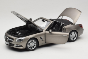 Mercedes SL500 R231 Dark Grey Matt Norev 1:18 183590 Metal — billede 2 af 9