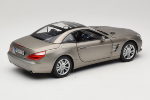 Mercedes SL500 R231 Dark Grey Matt Norev 1:18 183590 Metal — billede 4 af 9