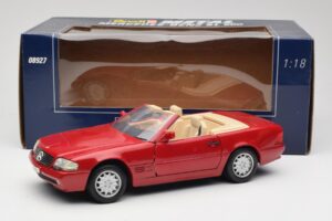 Mercedes SL500 R129 Rød Revell 1:18 08927 Metal — billede 8 af 8