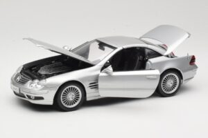 Mercedes SL55 AMG R230 Sølv Maisto 1:18 36894 Metal — billede 2 af 8