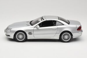 Mercedes SL55 AMG R230 Sølv Maisto 1:18 36894 Metal — billede 4 af 8