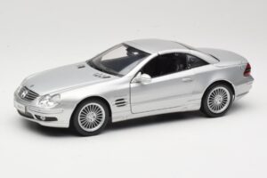 Mercedes SL55 AMG R230 Sølv Maisto 1:18 36894 Metal