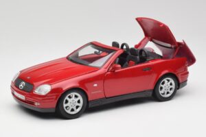 Mercedes SLK 230 R170 Rød Maisto 1:18 56023 Metal — billede 2 af 9