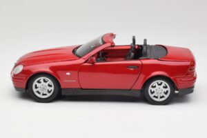 Mercedes SLK 230 R170 Rød Maisto 1:18 56023 Metal — billede 5 af 9