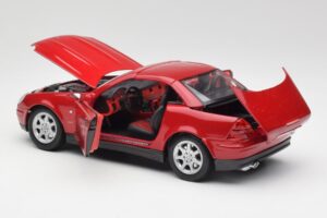 Mercedes SLK 230 R170 Rød Maisto 1:18 56023 Metal — billede 6 af 9