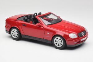 Mercedes SLK 230 R170 Rød Maisto 1:18 56023 Metal — billede 7 af 9