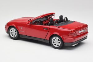 Mercedes SLK 230 R170 Rød Maisto 1:18 56023 Metal — billede 8 af 9