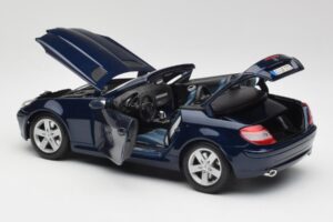 Mercedes SLK R171 Blå Maisto 1:18 B66962190 Metal — billede 5 af 8