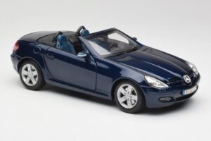 Mercedes SLK R171 Blå Maisto 1:18 B66962190 Metal — billede 6 af 8