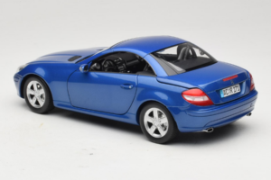 Mercedes SLK R171 Blue Metallic Minichamps 1:18 100033131 Metal — billede 10 af 11