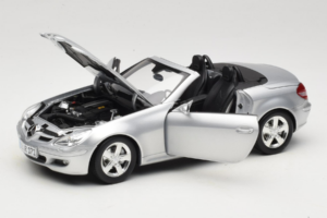 Mercedes SLK R171 Sølv Minichamps 1:18 B66962318 Metal — billede 2 af 9