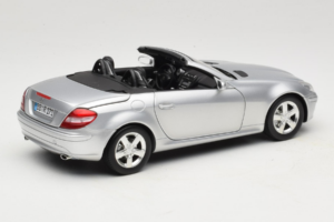 Mercedes SLK R171 Sølv Minichamps 1:18 B66962318 Metal — billede 3 af 9