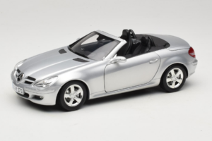 Mercedes SLK R171 Sølv Minichamps 1:18 B66962318 Metal