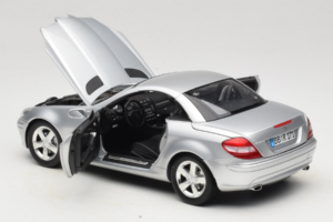 Mercedes SLK R171 Sølv Minichamps 1:18 B66962318 Metal — billede 5 af 9