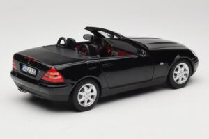 Mercedes SLK200 R170 Sort Norev 1:18 B66040714 Metal — billede 4 af 9