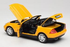 Mercedes SLK200 R170 Gul Norev 1:18 B66040713 Metal — billede 6 af 9