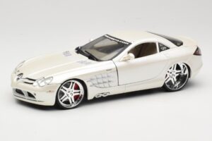 Mercedes SLR McLaren C199 Hvid Maisto 1:18 31068 Metal