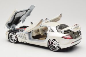Mercedes SLR McLaren C199 Hvid Maisto 1:18 31068 Metal — billede 5 af 8