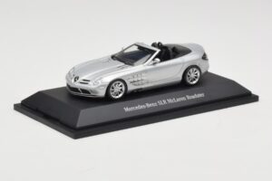 Mercedes SLR McLaren Roadster Crystal Laurit Silver Minichamps 1:43 B66961005 Metal — billede 2 af 4