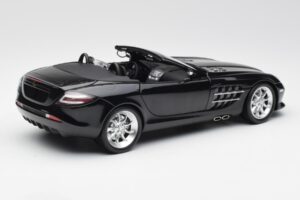 Mercedes SLR McLaren Roadster R199 Crystal Galaxit Sort Minichamps 1:18 B66961004 Metal — billede 3 af 8