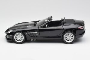 Mercedes SLR McLaren Roadster R199 Crystal Galaxit Sort Minichamps 1:18 B66961004 Metal — billede 4 af 8
