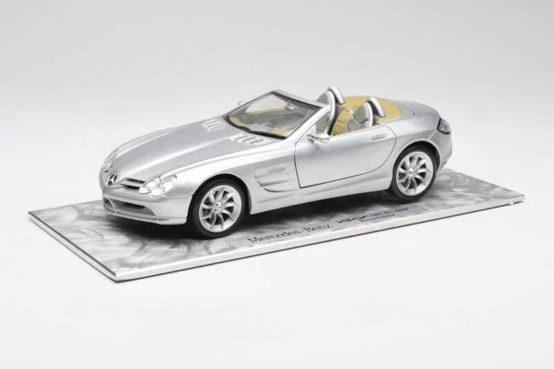 Mercedes SLR Vision Roadster Liquid Sølv Maisto 1:18 B66963208 Metal