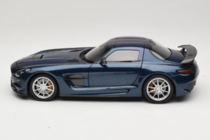 Mercedes SLS AMG Black Series Daytona Blue Metallic Minichamps 1:18 110033026 Metal — billede 4 af 8