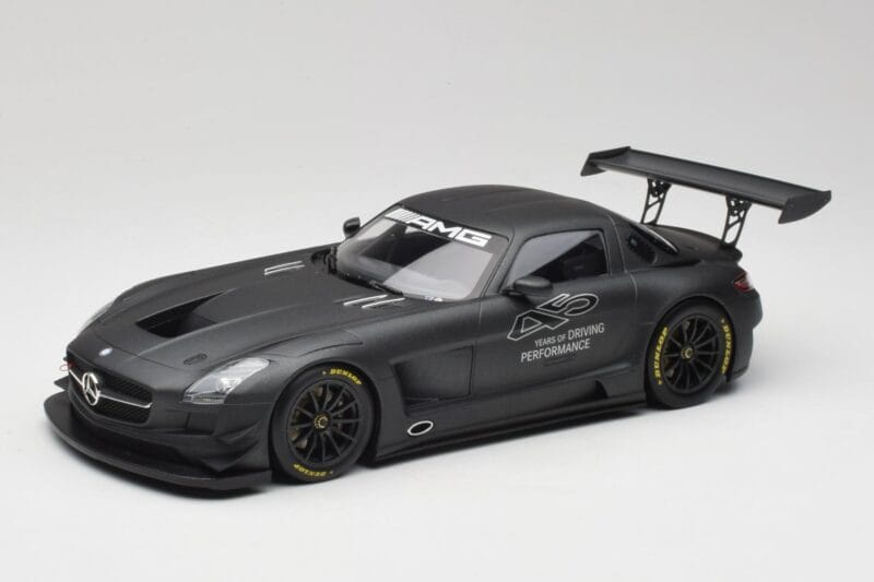 Mercedes AMG SLS C197 GT3 45 År Driving Performance Minichamps 1:18 151133100 Metal