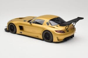 Mercedes AMG SLS C197 GT3 Street Guld Minichamps 1:18 151113106 Metal — billede 5 af 6